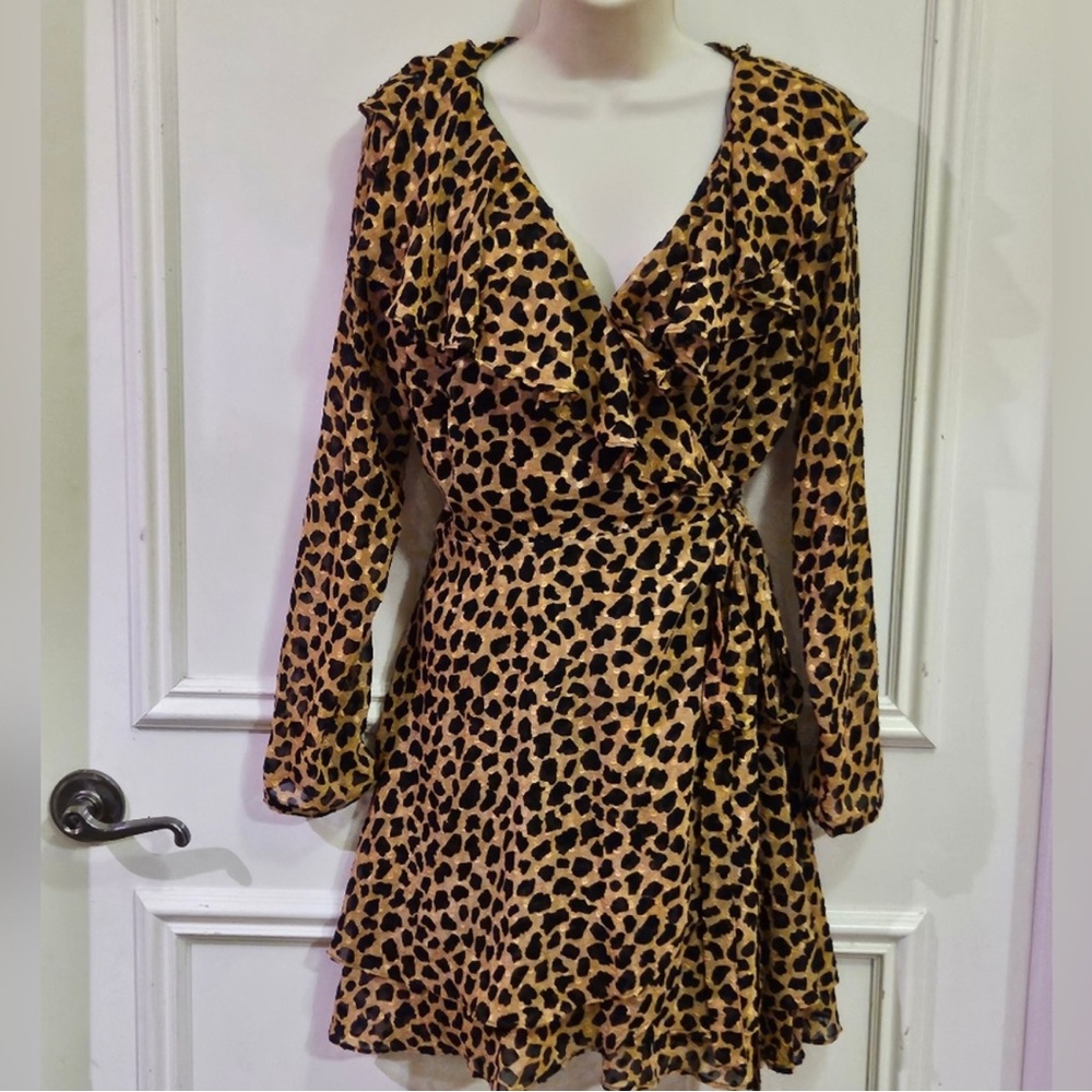 Free People Leopard Print Wrap Dress with Ruffles - Size M - Picture 11 of 11